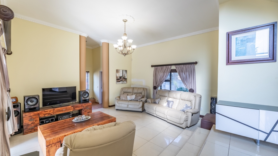 4 Bedroom Property for Sale in West Beach Western Cape